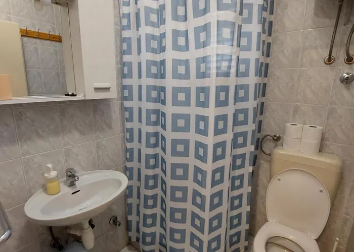 Magdalena アパート マカルスカ